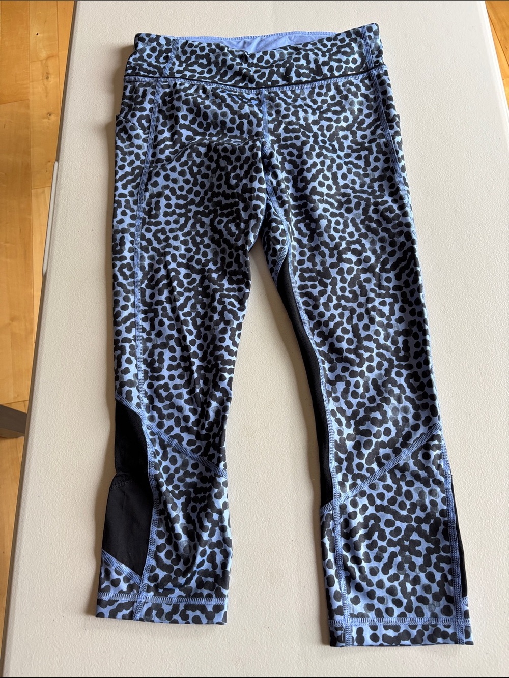 lululemon Blue & Black Leopard Print Capris